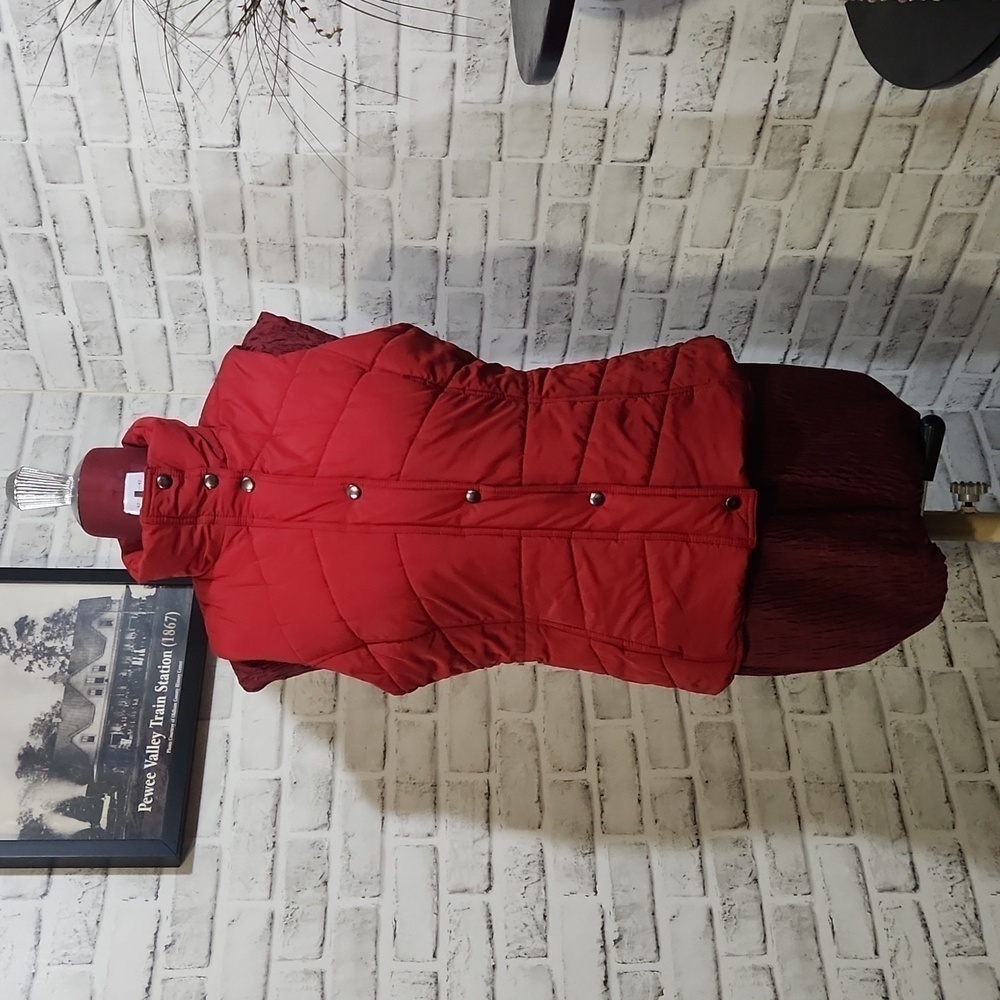 New York & Company SZ S Red Puffer Vest
